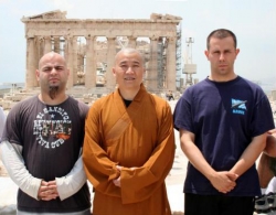 Maître Shi Heng Jun à Athènes avec des disciples