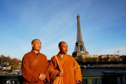 Maître Shi Heng Jun avec Maître Shi De Yang à Paris